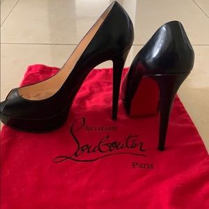 Christian Louboutin - Size 39 - Black Banana